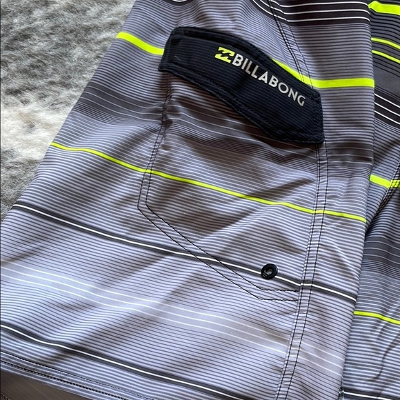 Billabong Boardshorts - Picture 6 of 10